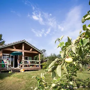 huttopia-lac-daiguebelette.hotels-rhonealpes.com/